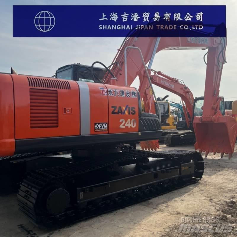 Hitachi ZX 240 Гусеничные экскаваторы