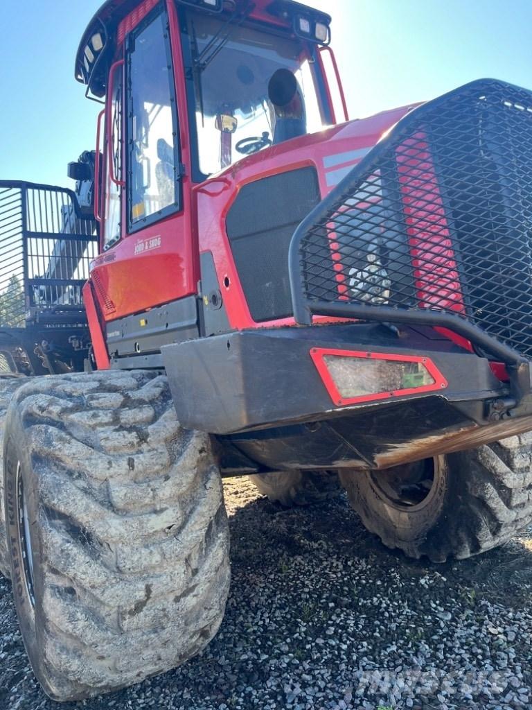 Komatsu 895 Форвардеры