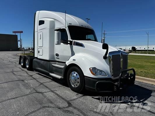 Kenworth T 680 Седельные тягачи
