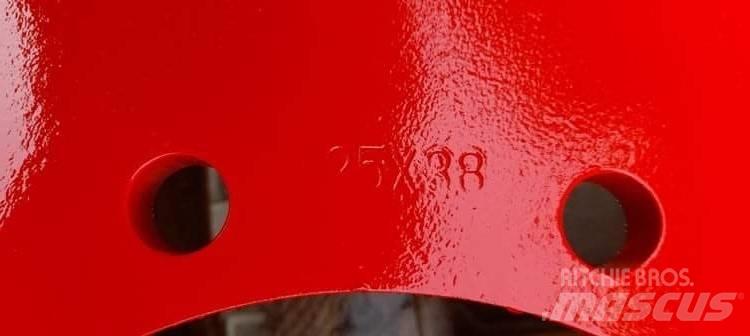Fendt RIM 25x38 Шины и колёса