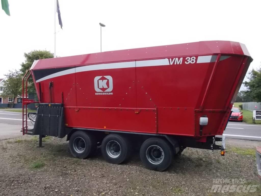 Kongskilde VM 38-3 Кормораздатчики