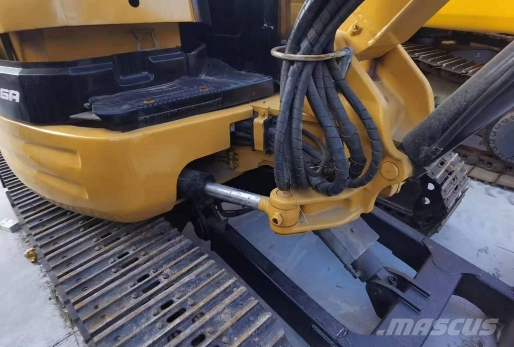 CAT 304 CR Мини-экскаваторы