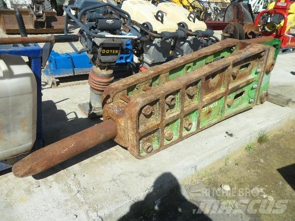Korota 2T Экскаваторные стрелы