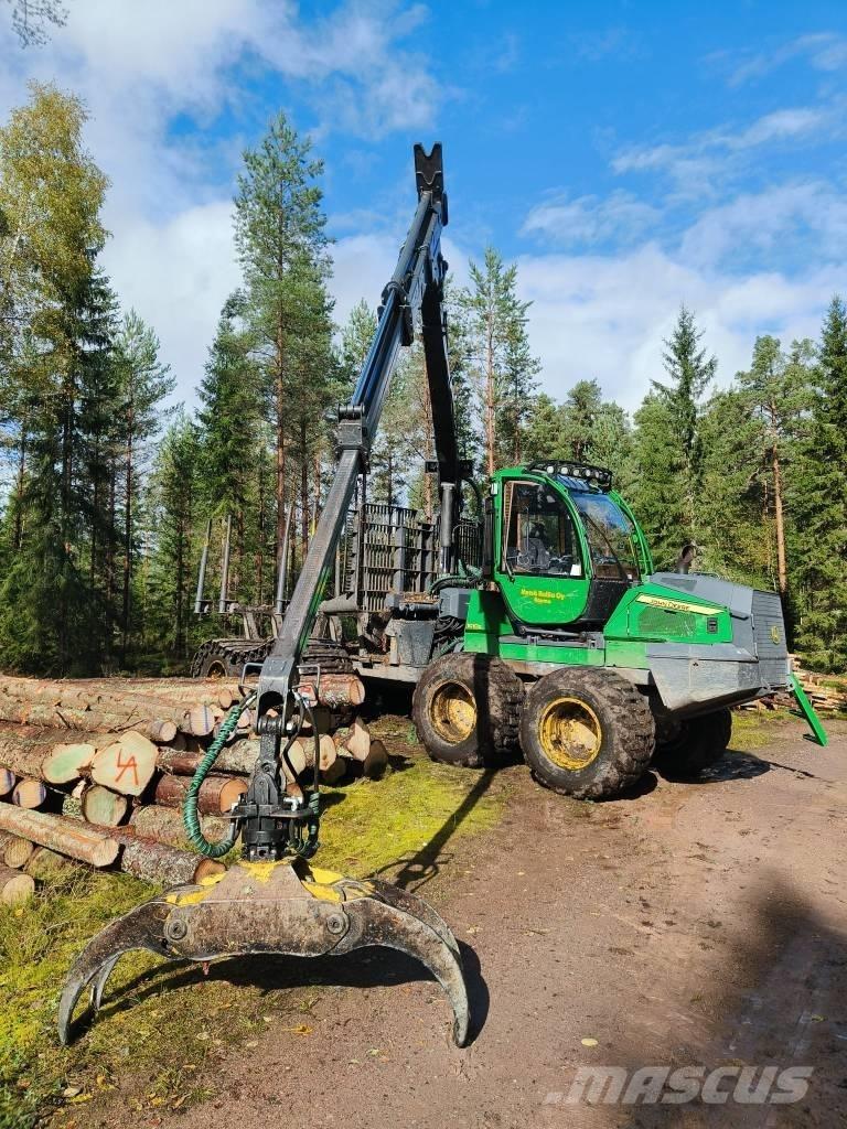John Deere 1010G Форвардеры