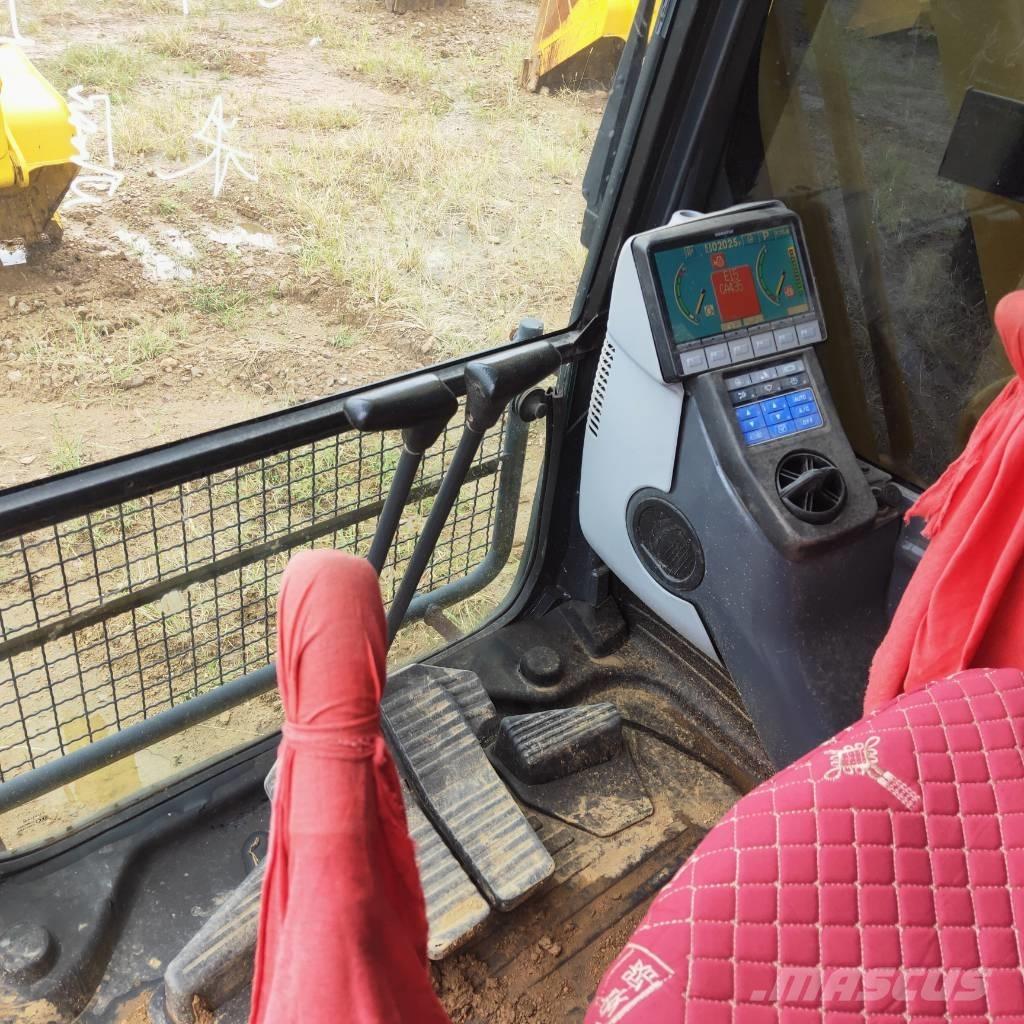 Komatsu PC200-8 Гусеничные экскаваторы