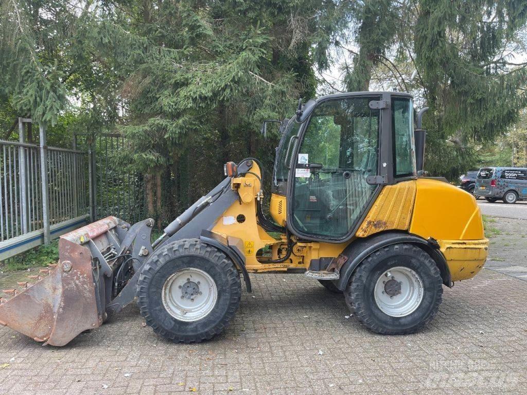 Volvo L25 Фронтальные погрузчики