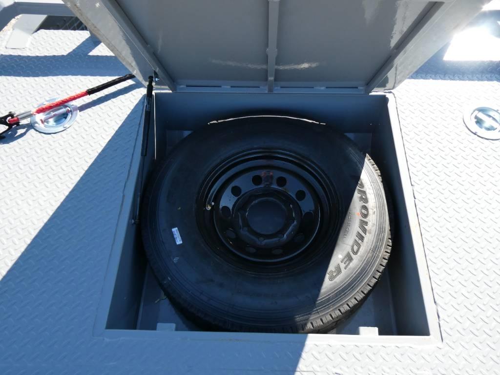 RawMaxx GTX22BP16K Низкорамные прицепы