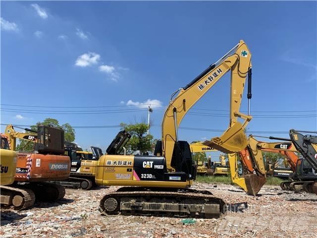 CAT 323D2L Гусеничные экскаваторы