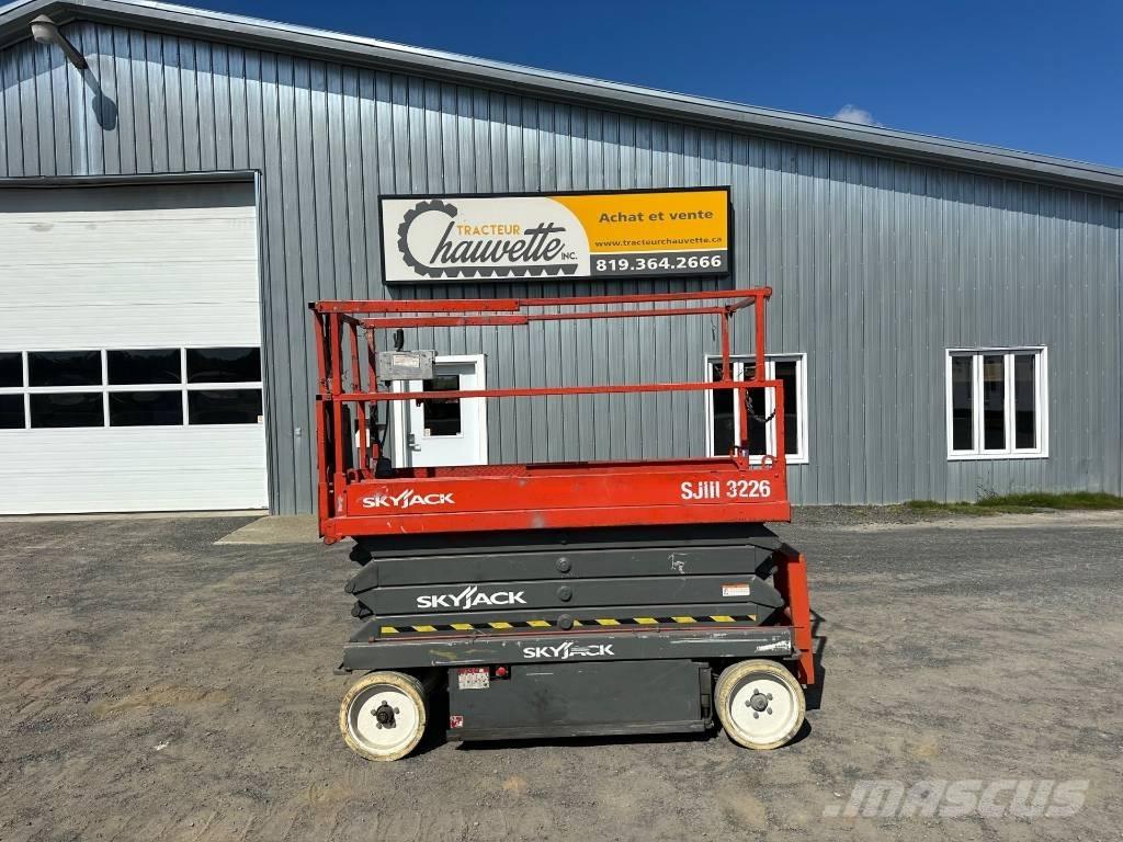 SkyJack SJ 3226 Ножничные подъемники