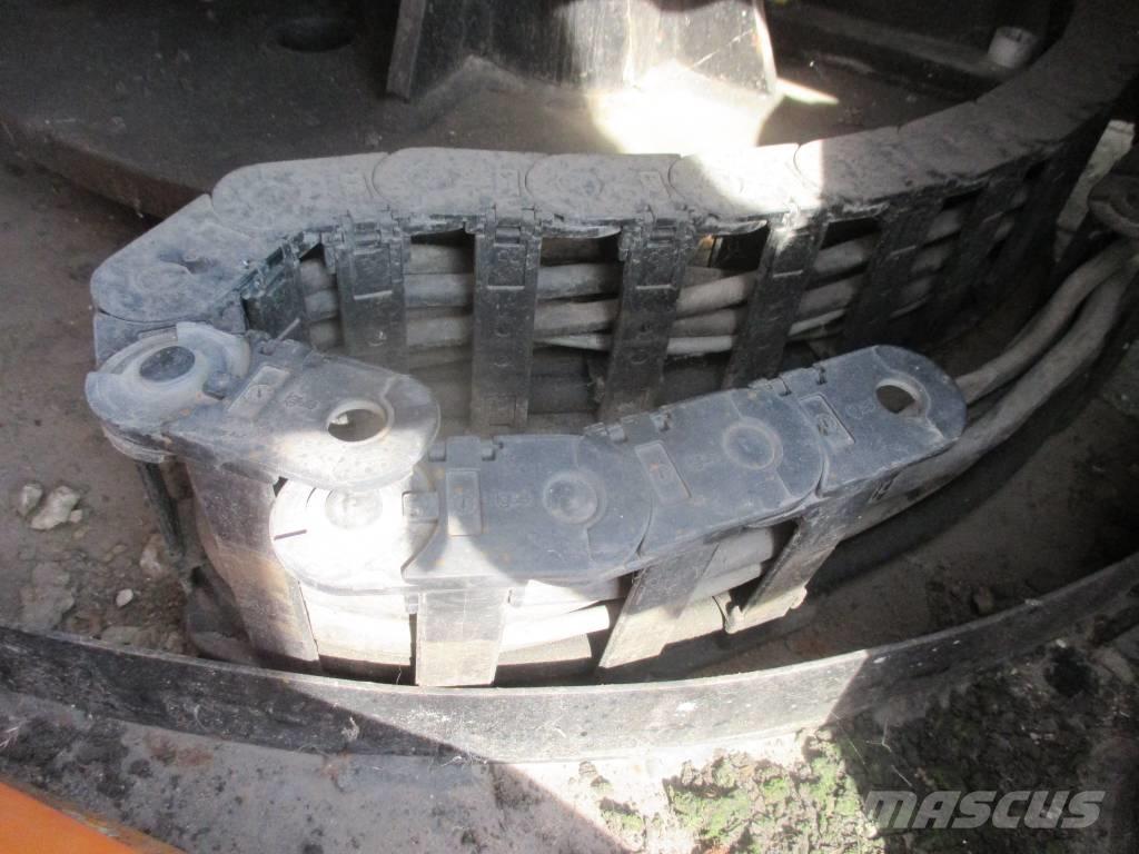 Manitou 100 VJR Вертикальные мачтовые подъемники