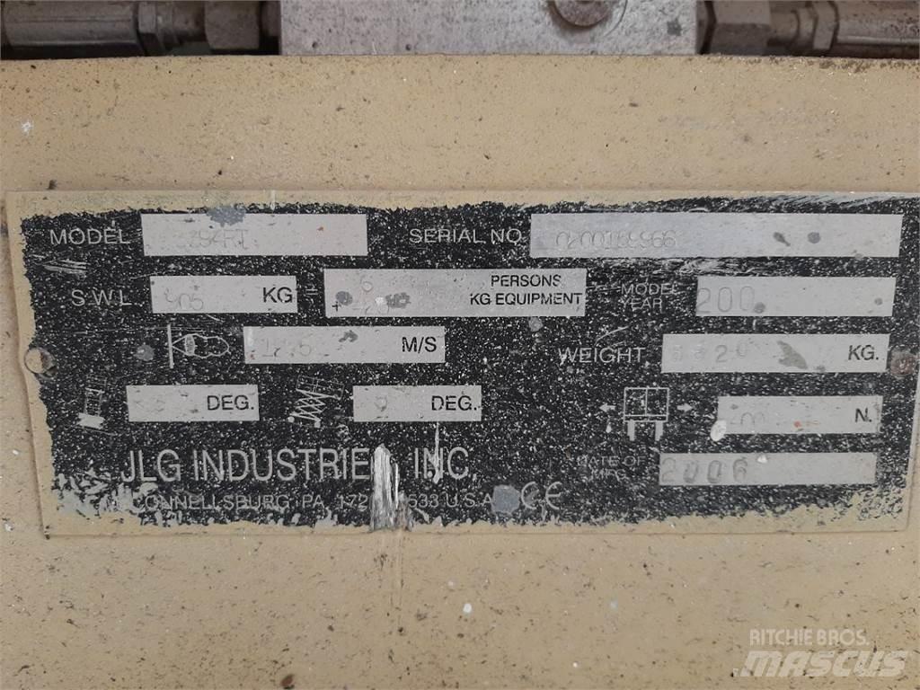 JLG 3394RT Ножничные подъемники