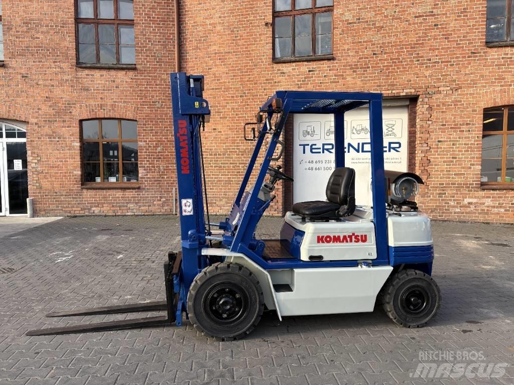 Komatsu FG 20 T-11 Газовые погрузчики