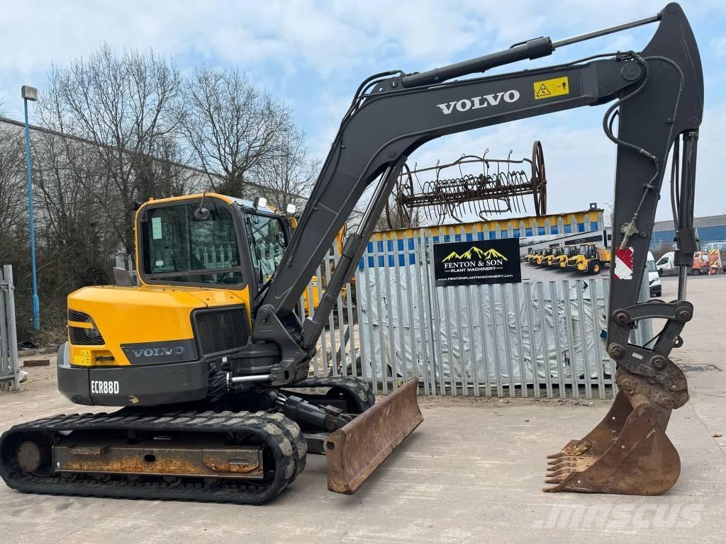 Volvo ECR 88 Малые экскаваторы 7т-12т