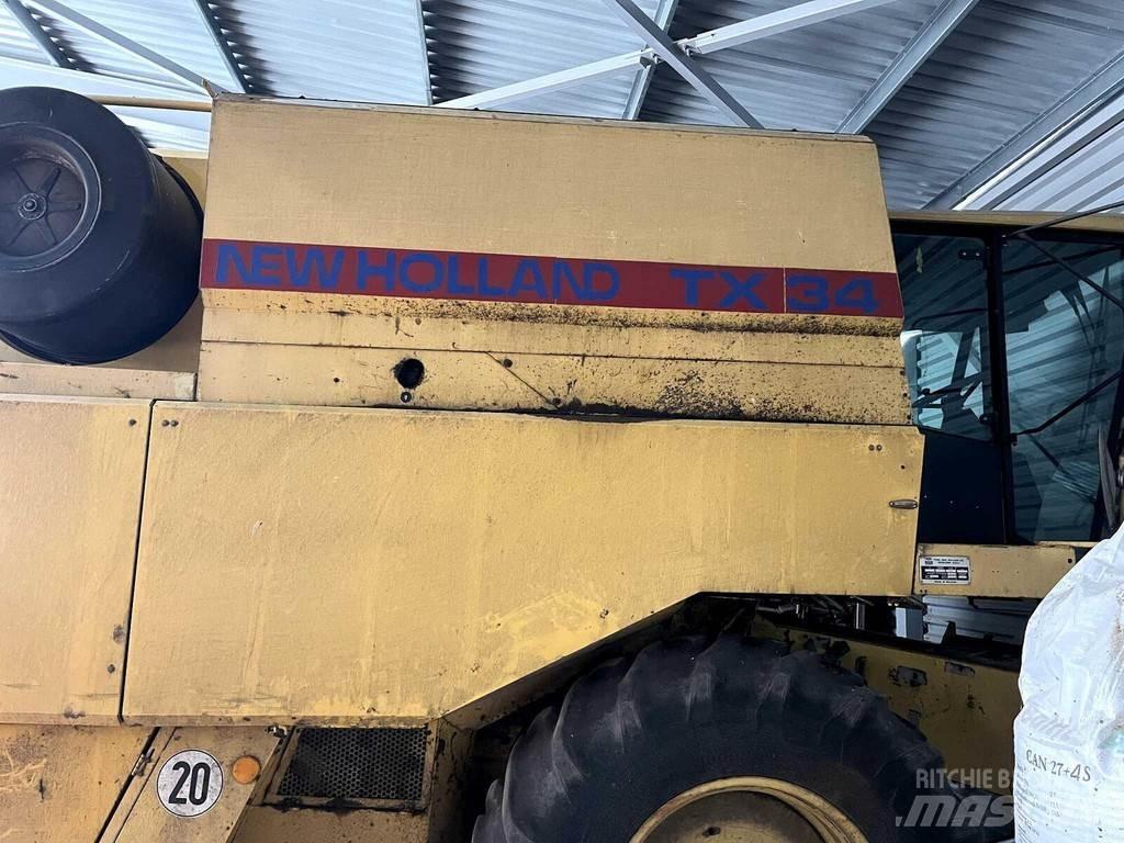 New Holland TX32 Зерноуборочные комбайны