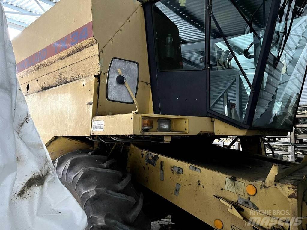 New Holland TX32 Зерноуборочные комбайны
