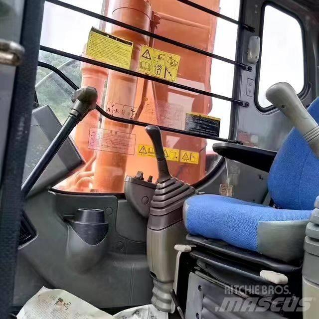 Hitachi EX 120 Гусеничные экскаваторы