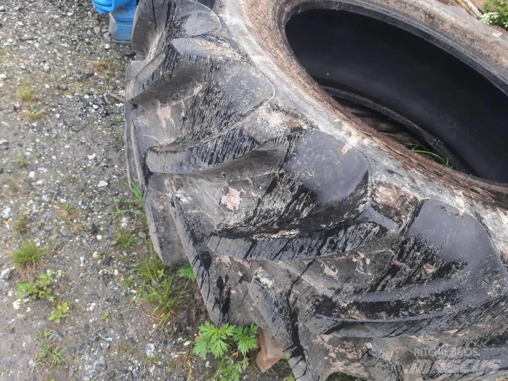 BKT 580/70R38 Шины и колёса