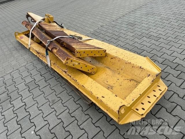CAT 745 TAIL GATE Шарнирно-сочленённые самосвалы