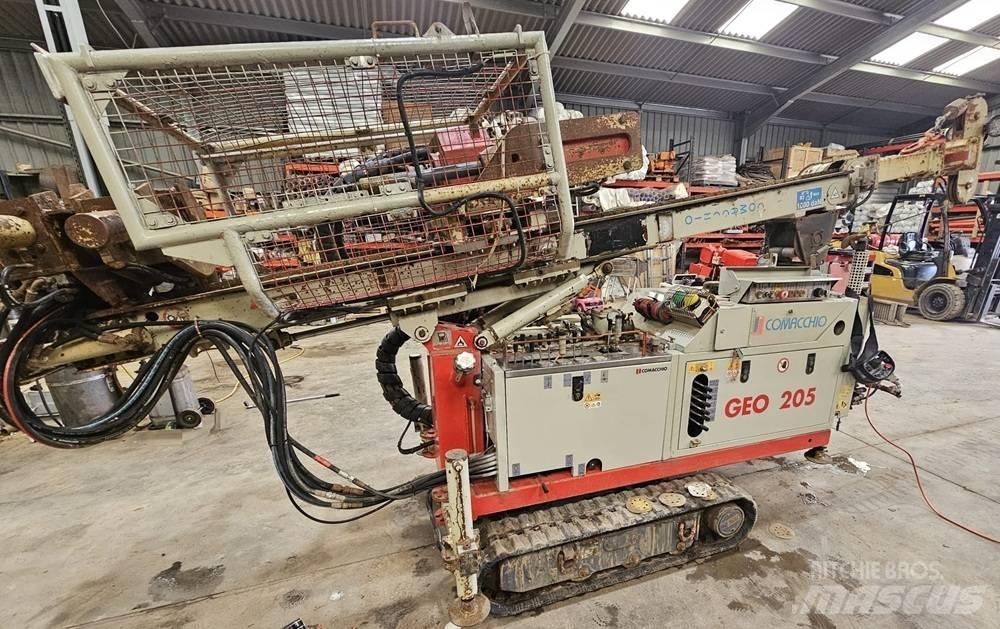 Comacchio GEO 205 Гусеничные буровые установки
