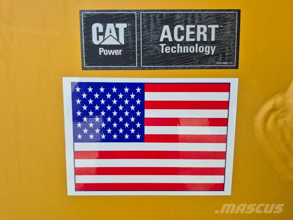 CAT CB 64 Катки тротуарные