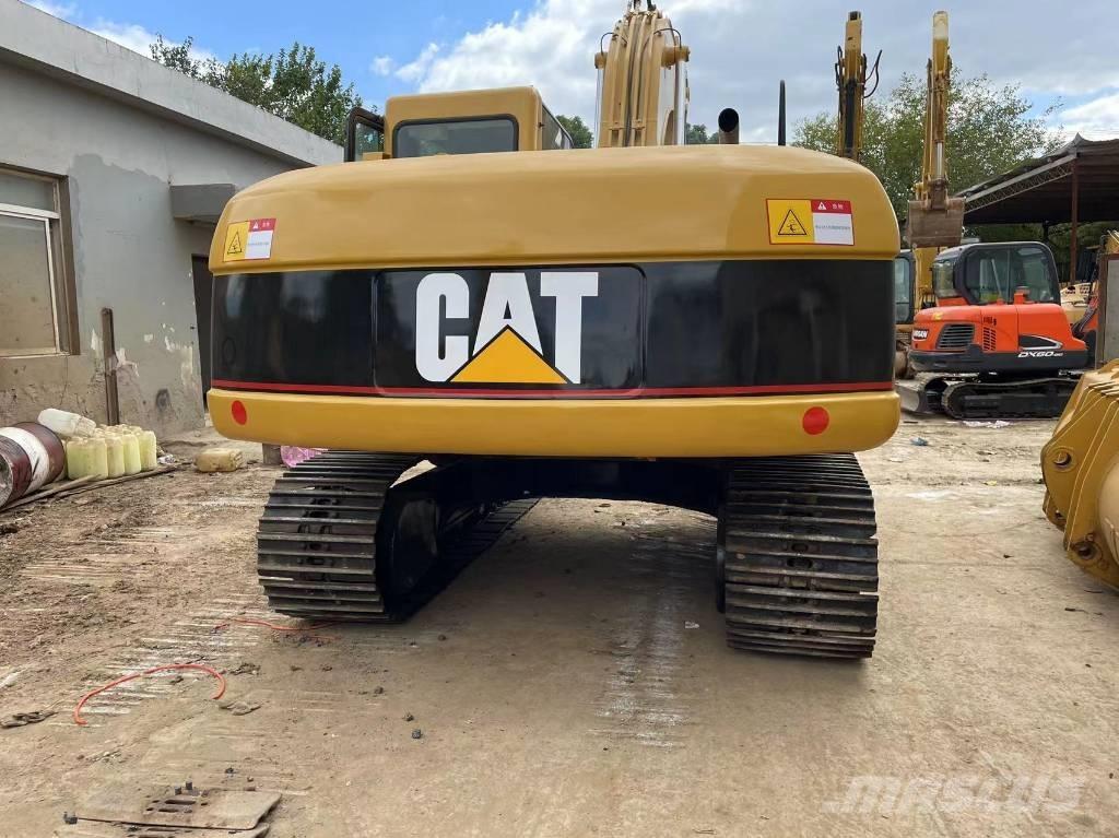 CAT 320C Гусеничные экскаваторы