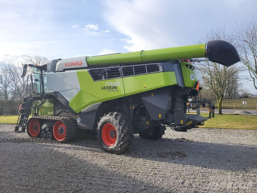CLAAS Lexion 7700 TT Зерноуборочные комбайны