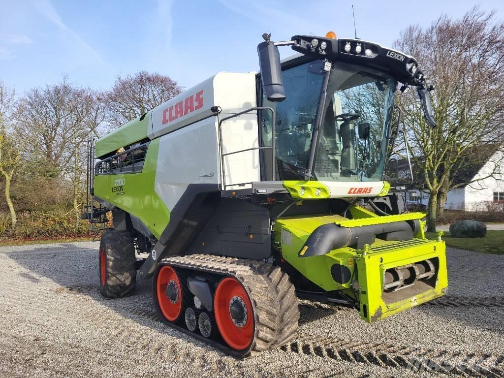 CLAAS Lexion 7700 TT Зерноуборочные комбайны