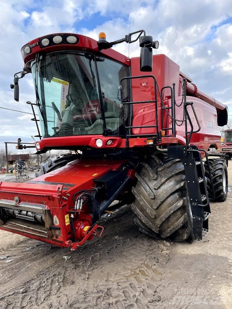 Case IH 9120 Зерноуборочные комбайны