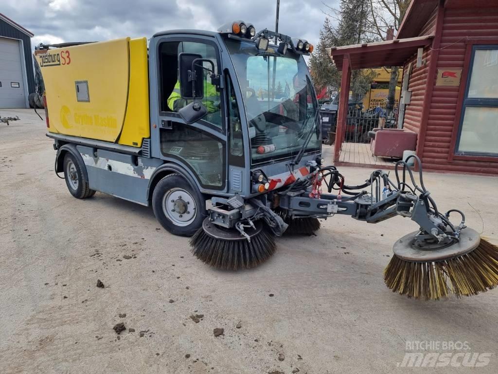 Boschung S-3 Вакуумные уборочные машины