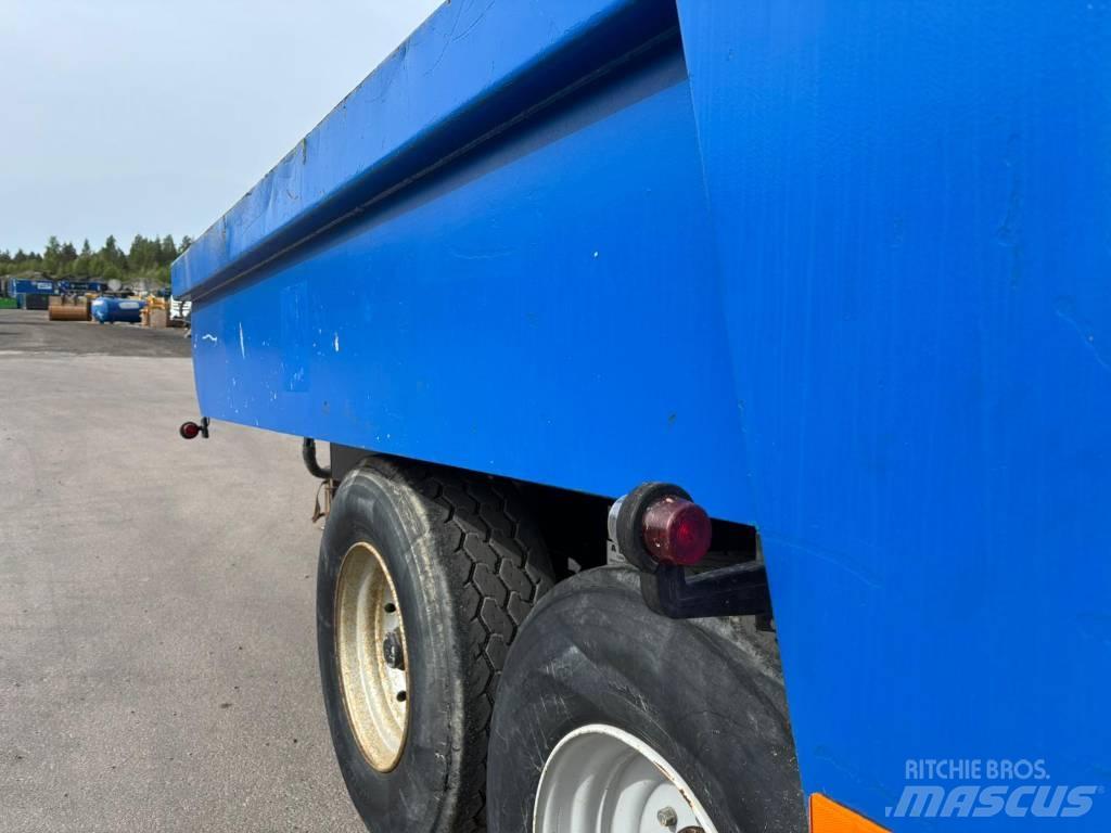 SOLD ! Gigant GD3-11 Тракторные самосвальные прицепы