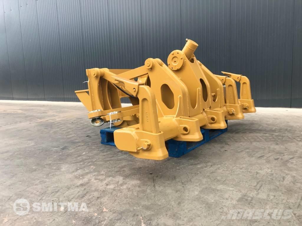 CAT 12M2 Навесные рыхлители