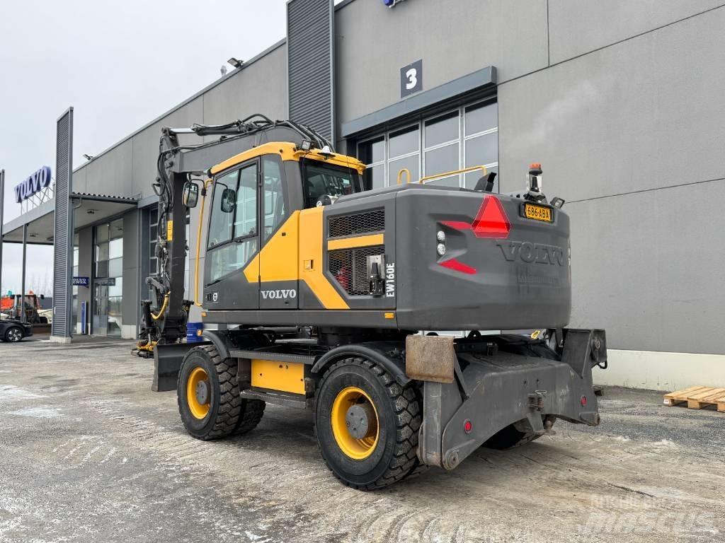 Volvo EW 160 Колёсные экскаваторы