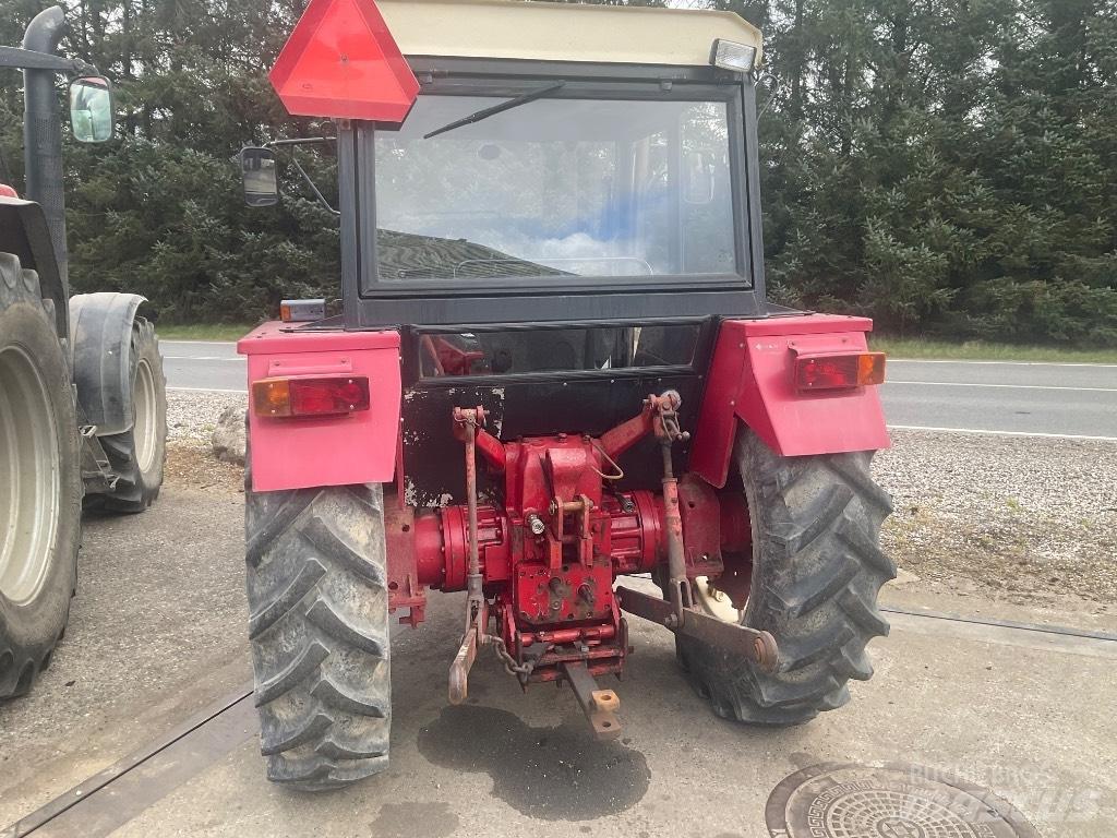 IH 624 Трактора
