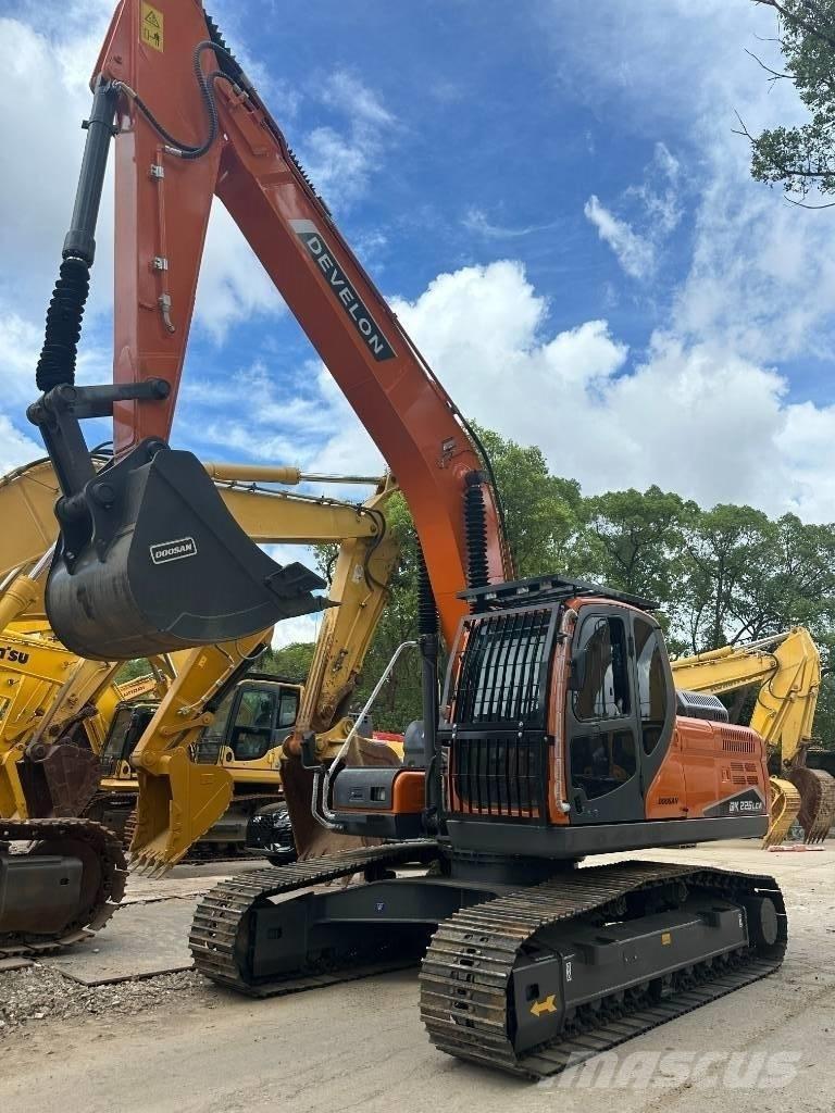 Develon DX 225 LCA Малые экскаваторы 7т-12т