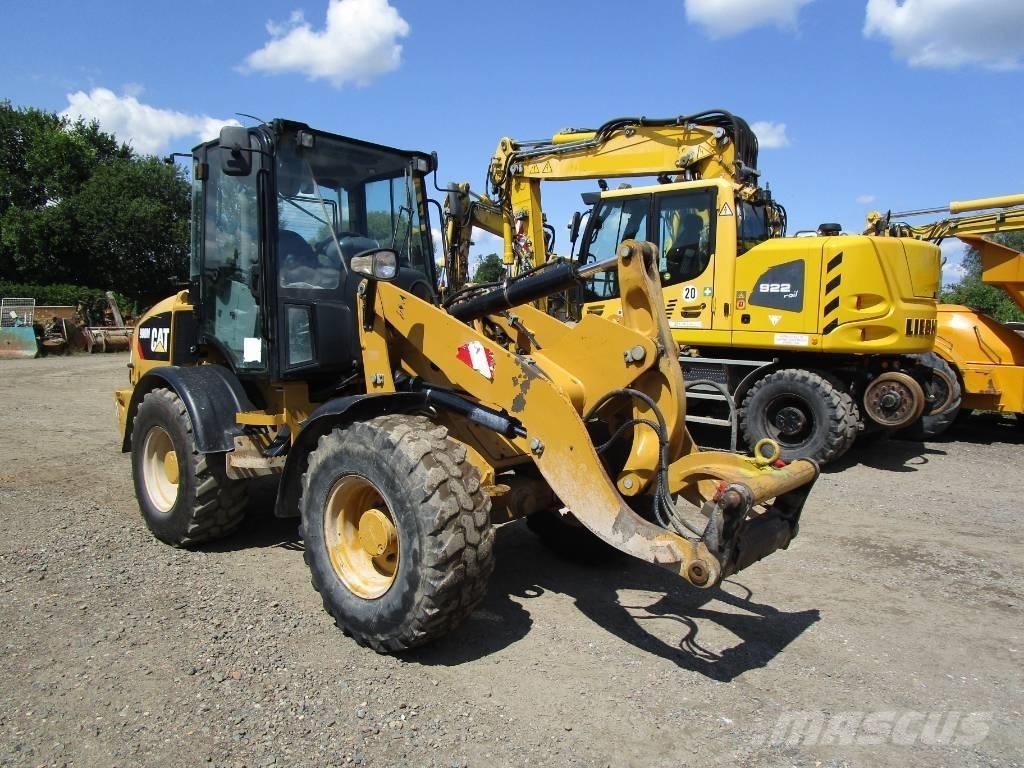 CAT 908 M Фронтальные погрузчики