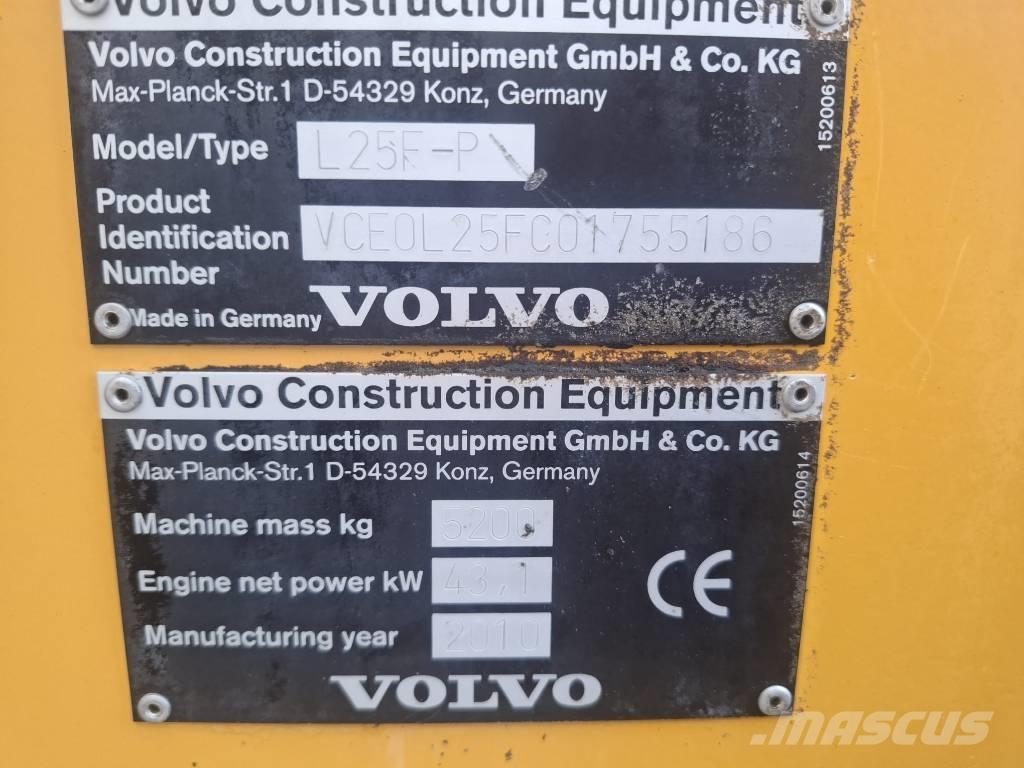 Volvo L 25 F-P Фронтальные погрузчики