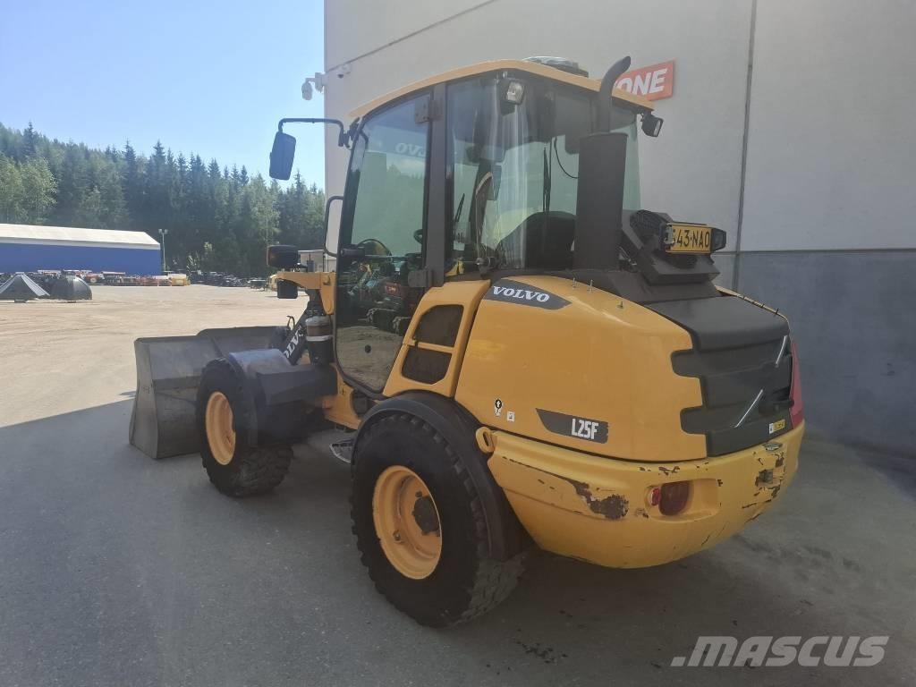 Volvo L 25 F-P Фронтальные погрузчики
