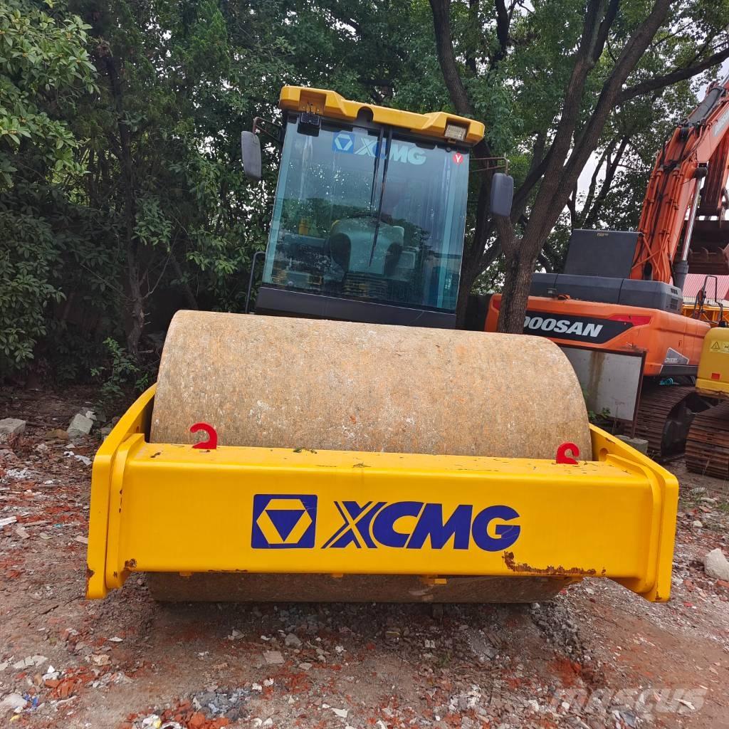 XCMG XS 223 J Грунтовые катки