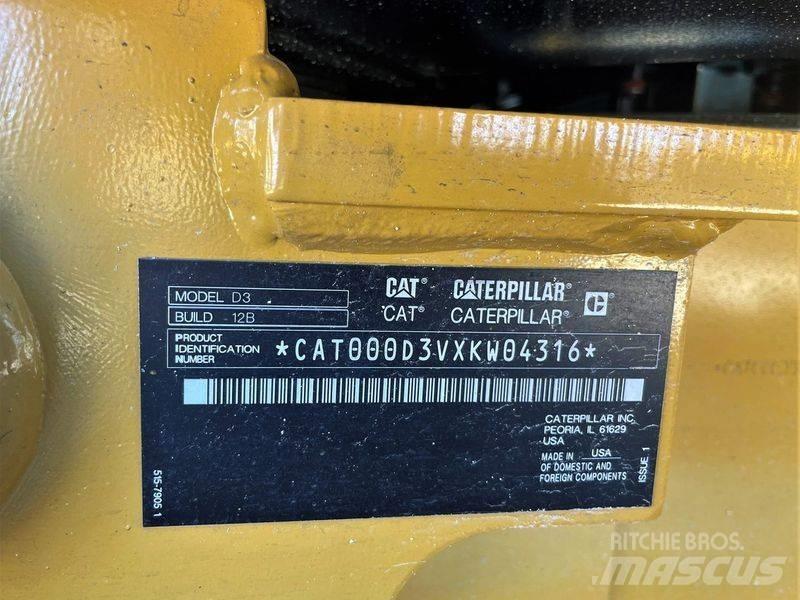 CAT D 3 Гусеничные бульдозеры