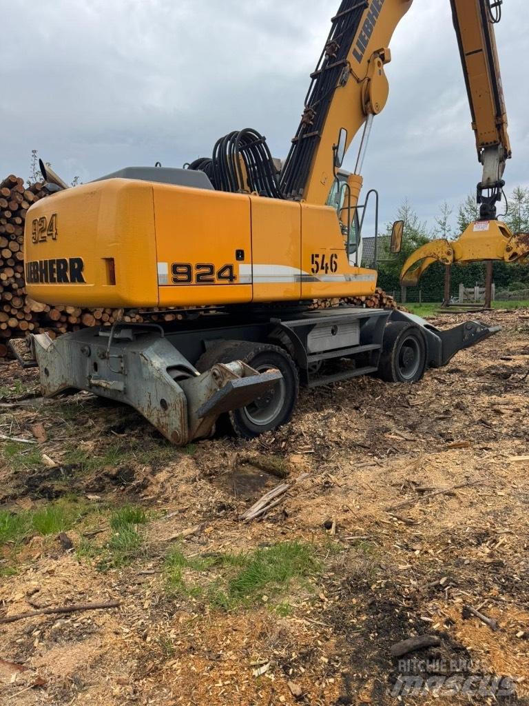 Liebherr 924 Комплектующие для погрузочных и сельхозмашин