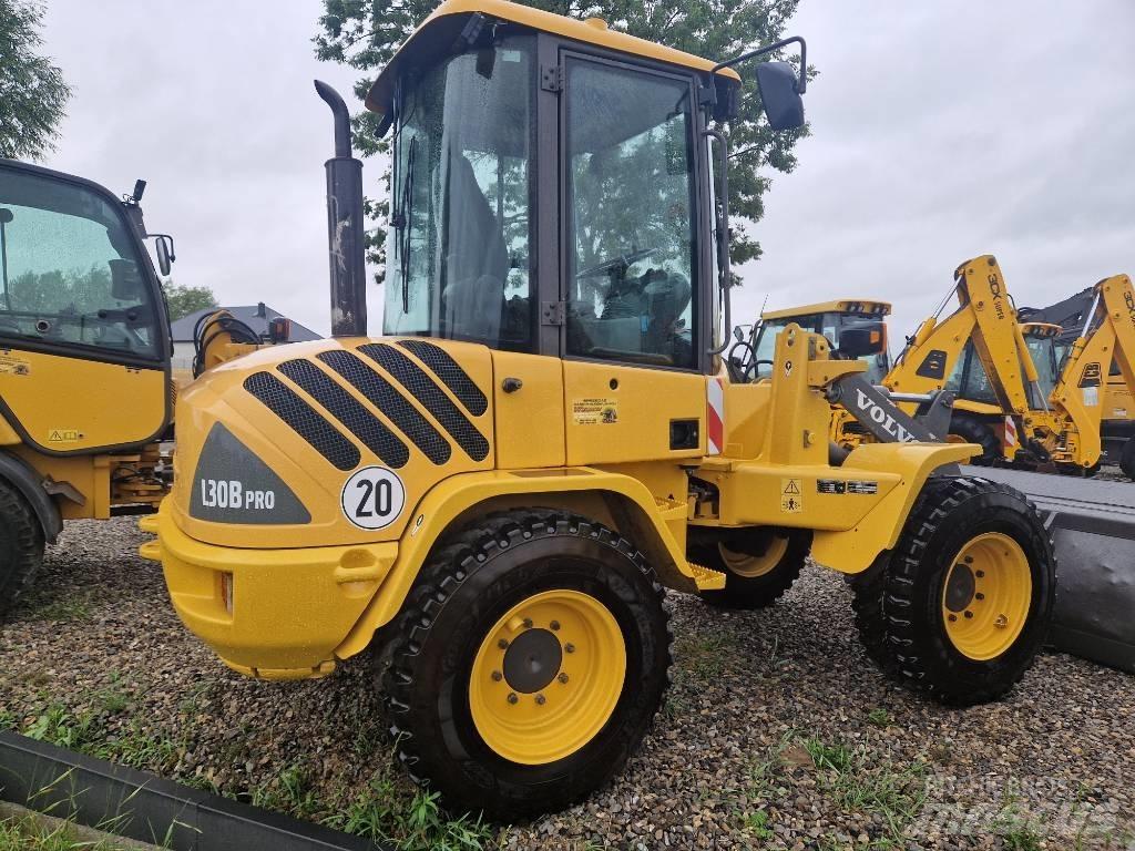 Volvo L 30 Фронтальные погрузчики