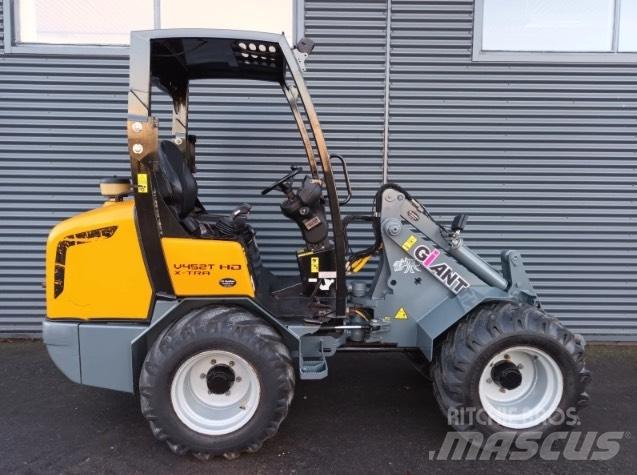 GiANT v452t hd x-tra Малые погрузчики