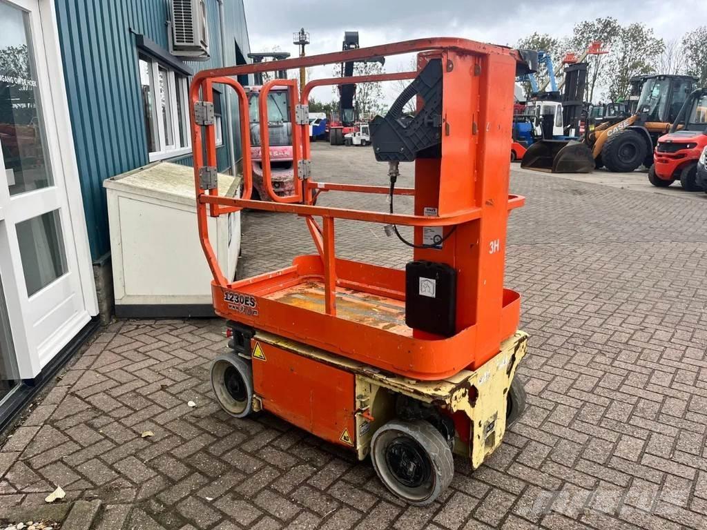 JLG 1230ES Телескопические подъемники