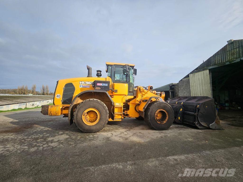 Hyundai HL960 Фронтальные погрузчики
