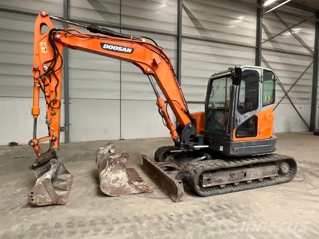 Doosan DX 80 R Малые экскаваторы 7т-12т