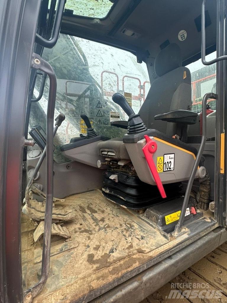Volvo EC200EL Гусеничные экскаваторы