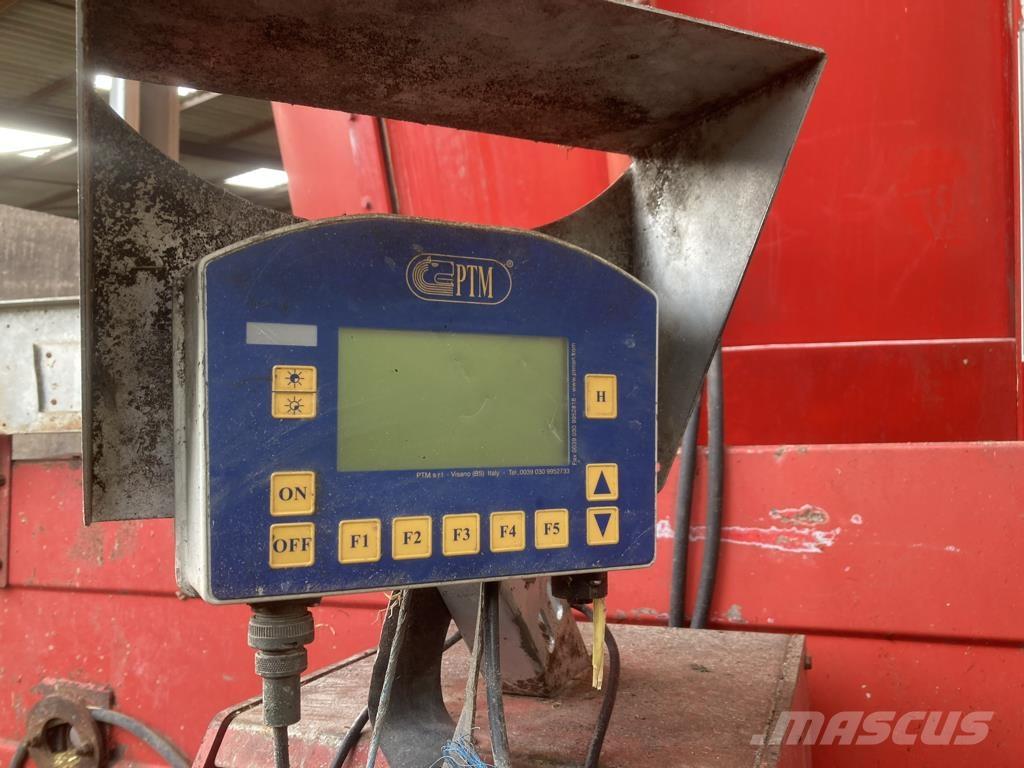 Trioliet AVM 24 Кормораздатчики