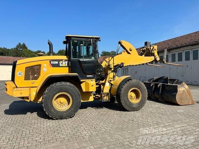 CAT 938 M Фронтальные погрузчики
