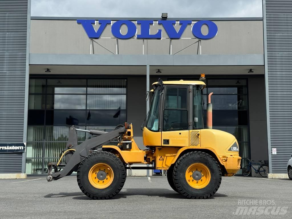 Volvo L 30 B Фронтальные погрузчики
