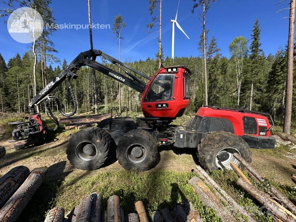 Komatsu 951 Харвестеры